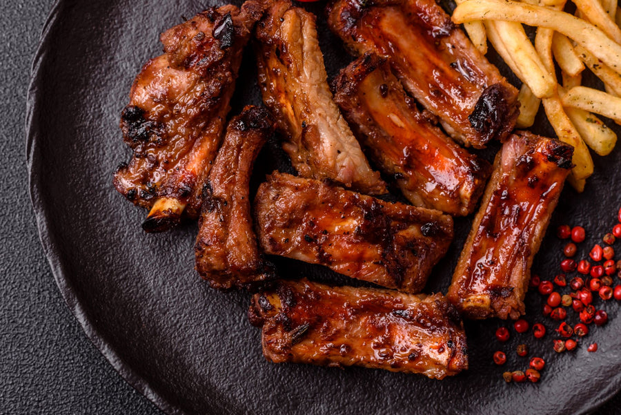 Grilovaná vepřová žebírka s domácí BBQ omáčkou