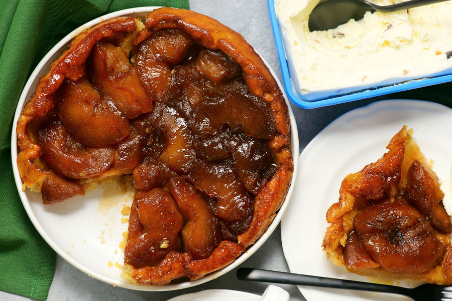 Francouzský obrácený jablečný koláč Tarte Tatin