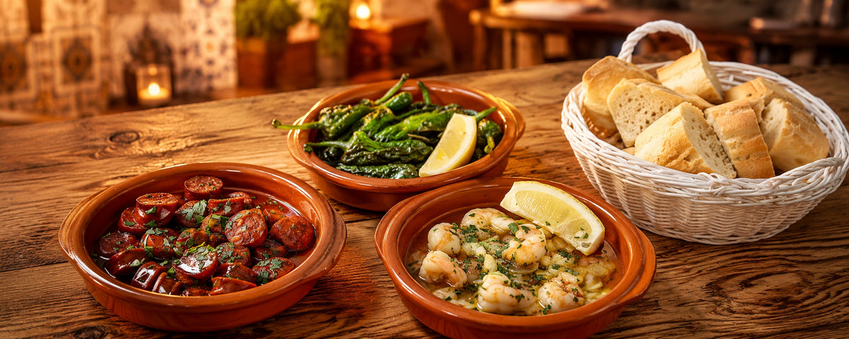 3 španělské tapas: krevety, chorizo a Padrón