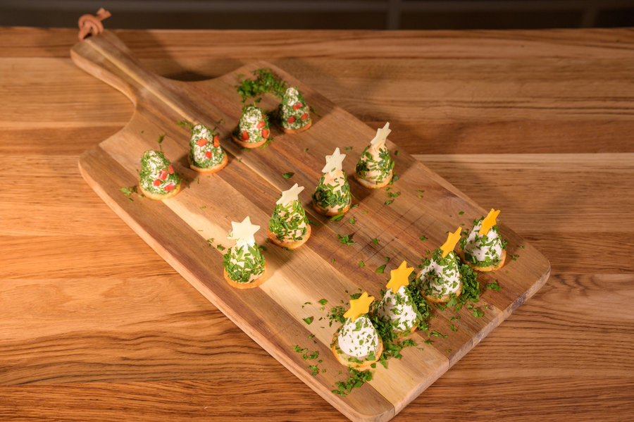 Slaná vosí hnízda 3× jinak – feta, Obatzda a uzený losos - detail 3