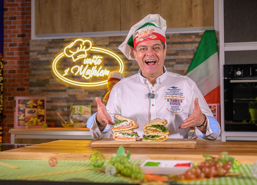 Pizza panini z Majklova těsta – pesto, mozzarella, mortadela a burrata