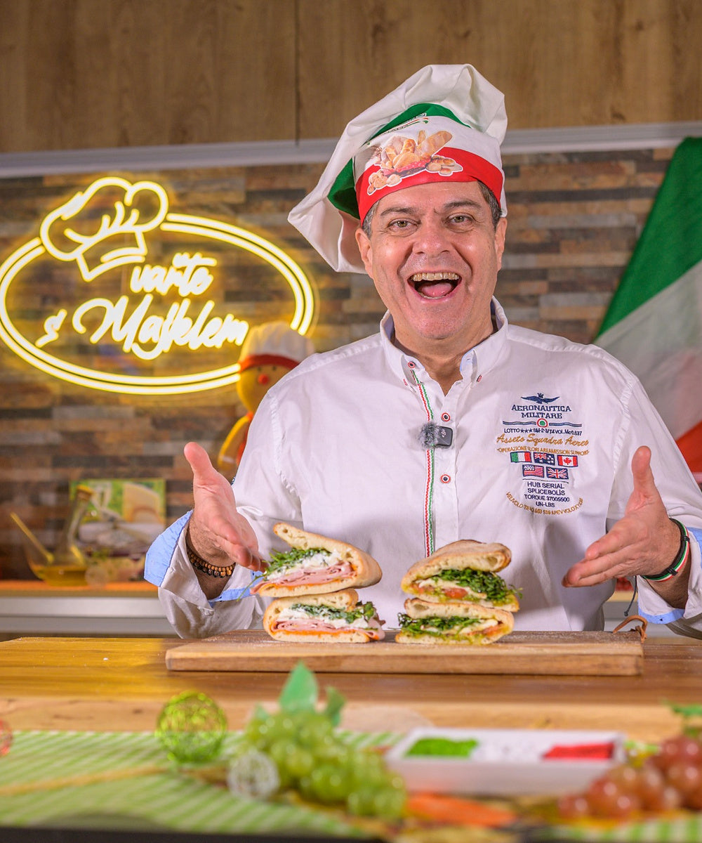Pizza panini z Majklova těsta – pesto, mozzarella, mortadela a burrata