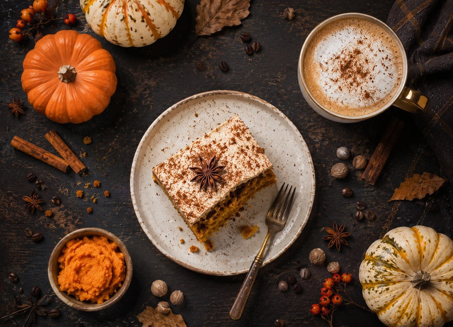 Pumpkin Spice Latte dort – vláčný dýňový dort s espresso krémem